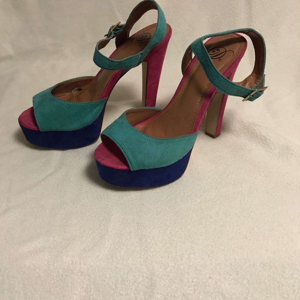 Colorful heels - Picture 2 of 4